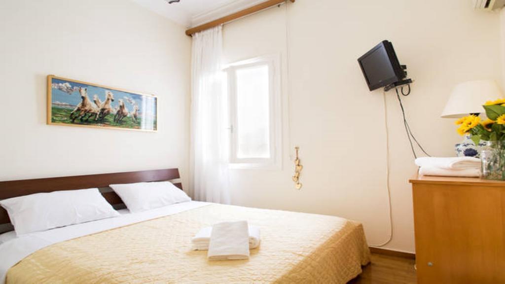 Large 3 Bedroom Apt With Terrace Αθήνα Εξωτερικό φωτογραφία